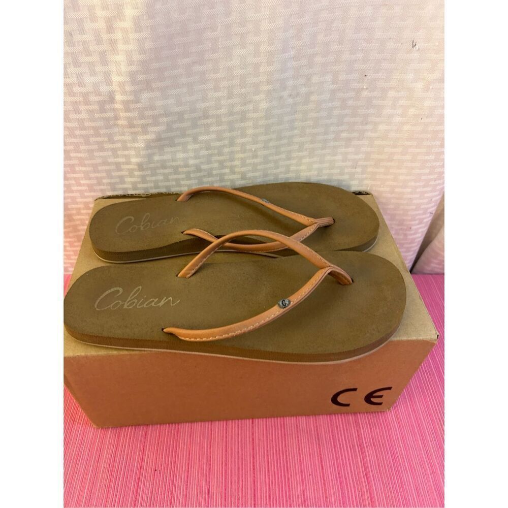 Cobian flip flops brown straps‎ 8-8.5